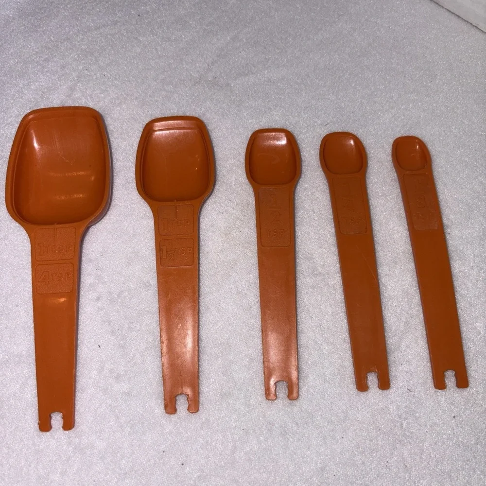 Tupperware Nesting Measuring Spoons Vintage Orange 5 Piece Set NO Ring